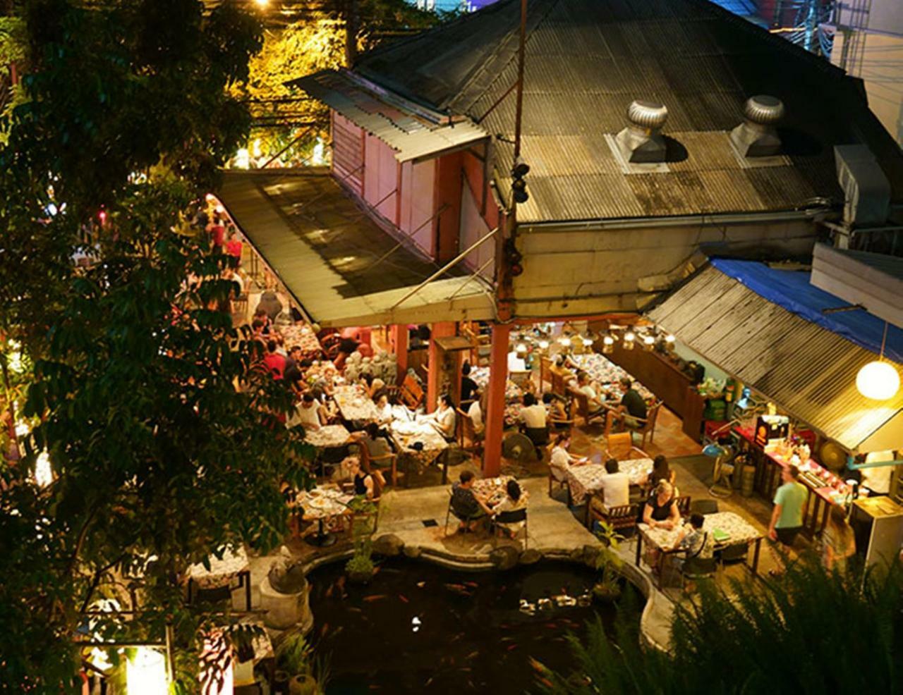 Villa Cha-Cha Banglumphu Banguecoque Exterior foto